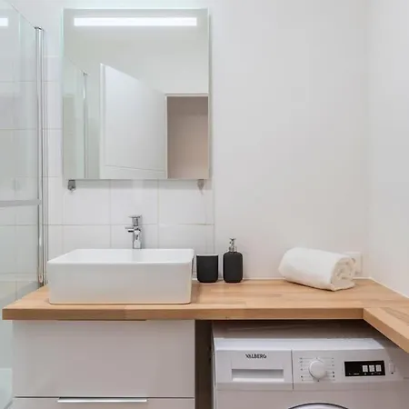 Unique In The Old ! Apartment *