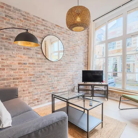 Unique In The Old ! Apartment